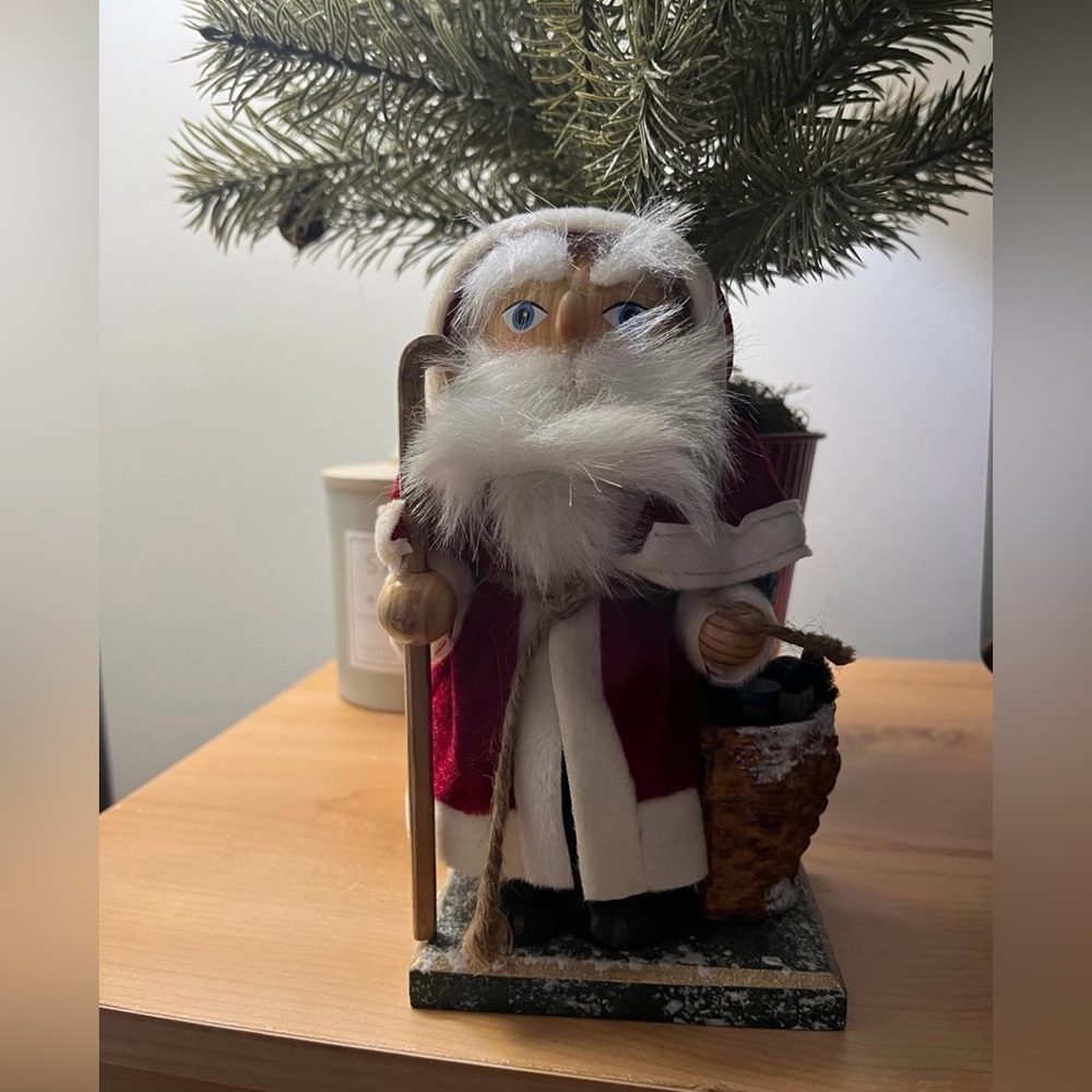 Vintage world market Santa Nutcracker 2012 7 inches